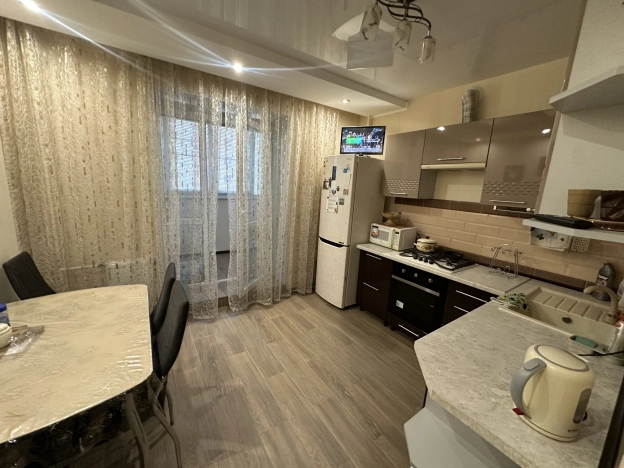 Купить квартиру на улице Университетский проспект в Волгограде. Вариант № 9216770, 9, площадь - квм, цена 8690000 рублей