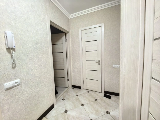 Купить двухкомнатную квартиру в Микрорайоне 4-й, Элиста в Элисте. Вариант № 6908309, 11, площадь -  квм, цена 6100000 рублей