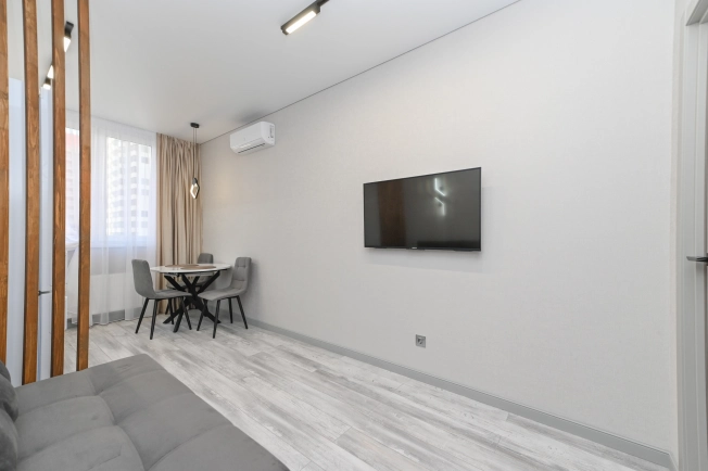 Купить однокомнатную квартиру в районе Кировский в Ростове-на-Дону. Вариант № 24390, 1, площадь -  квм, цена 8790000 рублей