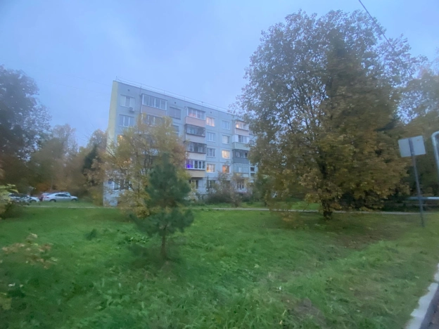 Купить трехкомнатную квартиру в Калуге. Вариант № 6908476, 21, площадь -  квм, цена 6300000 рублей