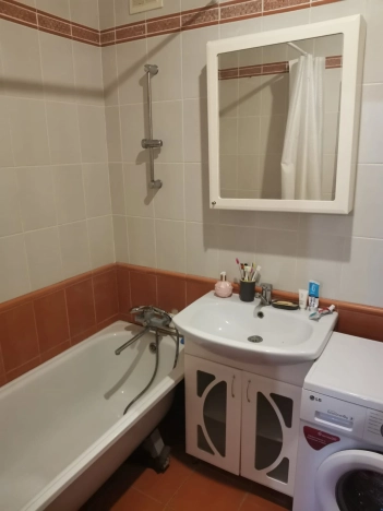 Купить двухкомнатную квартиру в Микрорайоне 4-й, Элиста в Элисте. Вариант № 7608539, 10, площадь -  квм, цена 6600000 рублей