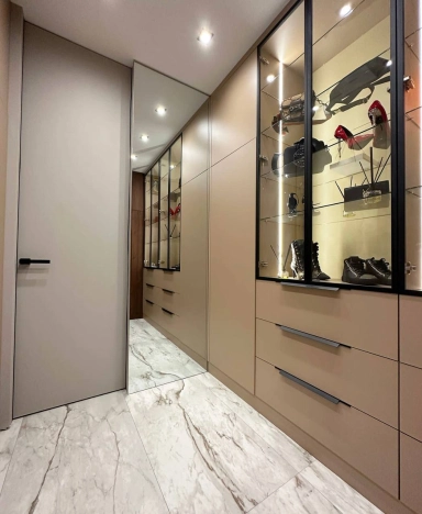 Купить двухкомнатную квартиру в Микрорайоне Фестивальный в Краснодаре. Вариант № 2663451, 13, площадь -  квм, цена 48000000 рублей