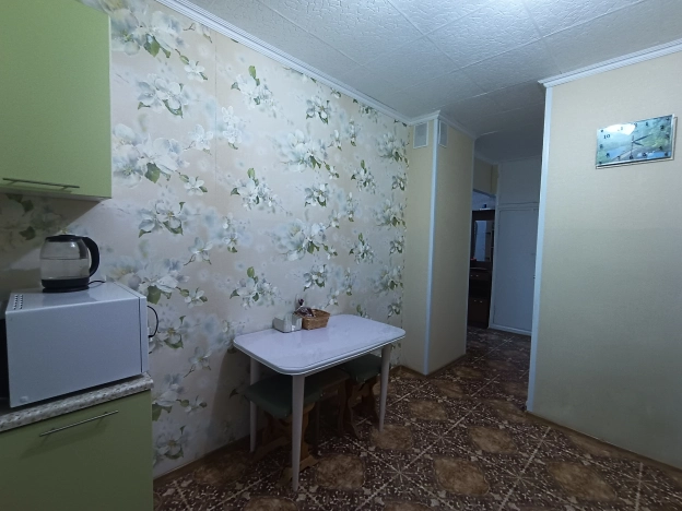 Снять квартиру в Тобольске. Вариант № 9777765, 16, площадь -  квм, цена 40000 рублей