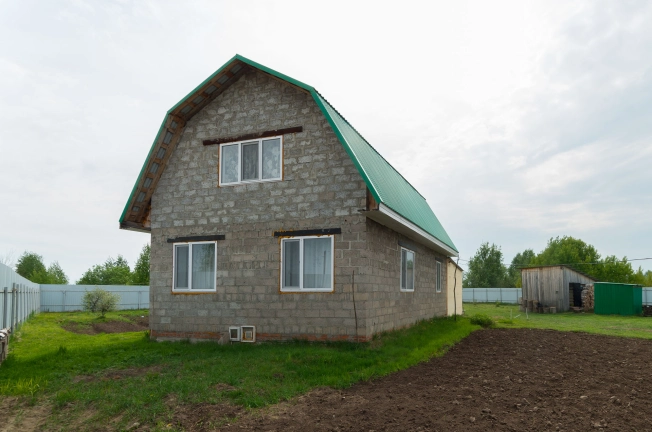 Купить дом в Микрорайоне Восточный, Тобольск в Тобольске. Вариант № 2438, 25, площадь -  квм, цена 3500000 рублей