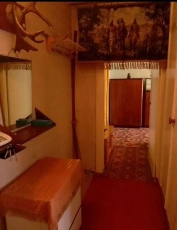 Купить трехкомнатную квартиру в Новосибирске. Вариант № 9549966, 10, площадь -  квм, цена 6000000 рублей