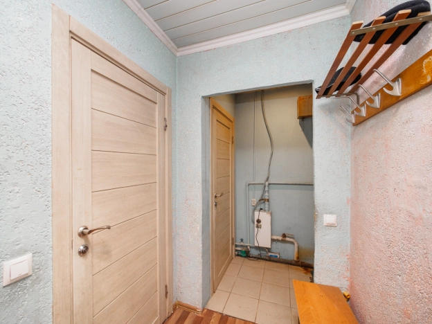 Купить дом в Омске. Вариант № 20724, 32, площадь -  квм, цена 8300000 рублей