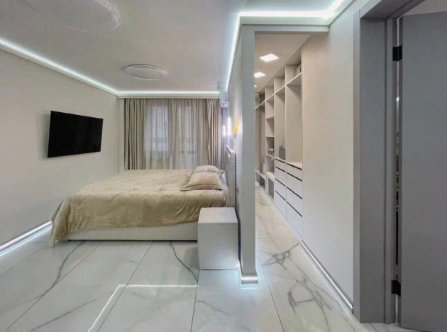 Купить квартиру со свободной планировкой у метро Строгино в Москве. Вариант № 7666637, 14, площадь -  квм, цена 16400000 рублей