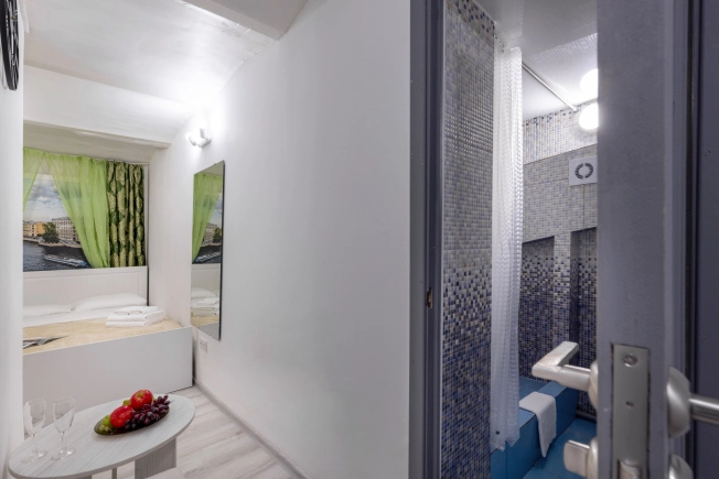 Купить коммерческую недвижимость свободного назначения в Санкт-Петербурге. Вариант № 10665, 27, площадь -  квм, цена 13900000 рублей