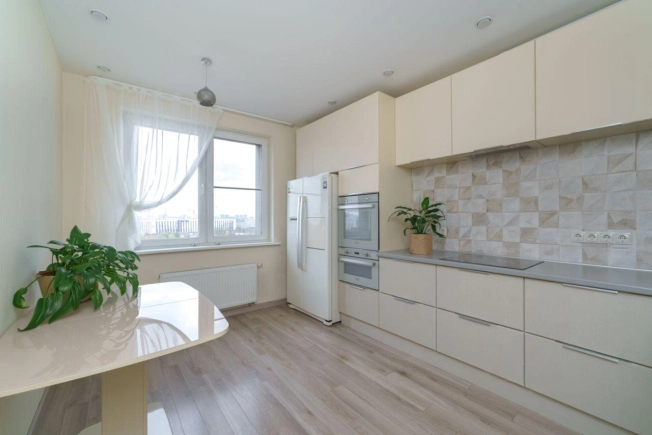 Купить квартиру в Москве. Вариант № 10004966, 8, площадь -  квм, цена 46400000 рублей