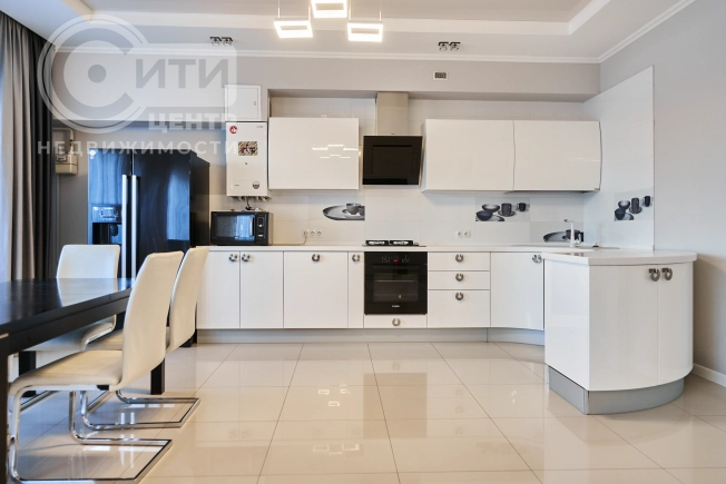 Купить трехкомнатную квартиру в Воронеже. Вариант № 1392545, 0, площадь -  квм, цена 15899000 рублей