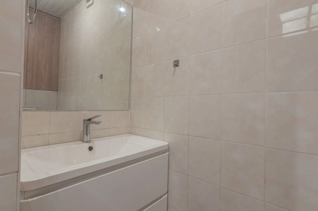 Купить квартиру в Вологодской области. Вариант № 7903724, 7, площадь -  квм, цена 28500000 рублей