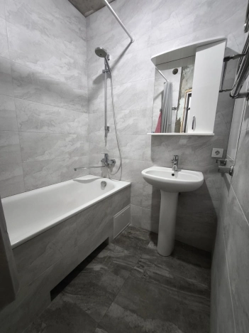 Купить квартиру в Москве. Вариант № 10195271, 23, площадь - квм, цена 16500000 рублей