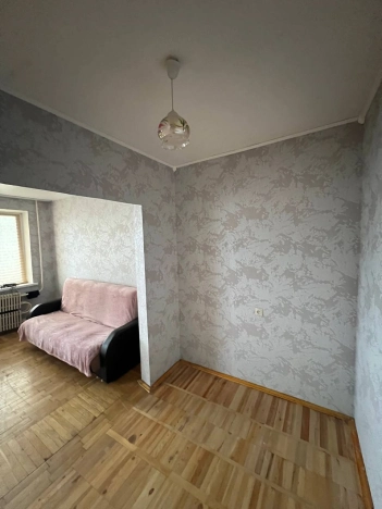 Купить однокомнатную квартиру на улице Садовая в Белгородской области. Вариант № 7837647, 10, площадь -  квм, цена 3550000 рублей