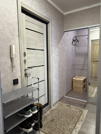 Купить квартиру в Белгороде. Вариант № 10238807, 6, площадь -  квм, цена 4100000 рублей