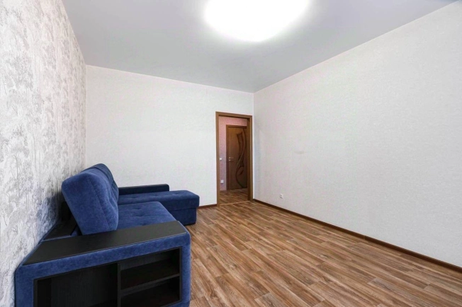 Купить однокомнатную квартиру в Новосибирской области. Вариант № 10330281, 3, площадь -  квм, цена 4500000 рублей