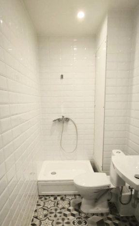 Купить однокомнатную квартиру на улице Кедрова в Москве. Вариант № 10183380, 7, площадь -  квм, цена 8300000 рублей