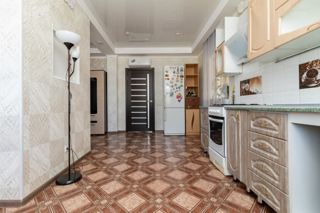 Купить дом в Омске. Вариант № 5779, 12, площадь -  квм, цена 9360000 рублей