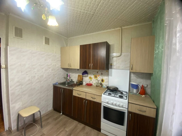 Купить двухкомнатную квартиру на улице Мира в Владимирской области. Вариант № 10247173, 4, площадь -  квм, цена 2890000 рублей