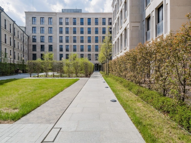 Купить квартиру в Москве. Вариант № 9330076, 27, площадь -  квм, цена 180000000 рублей