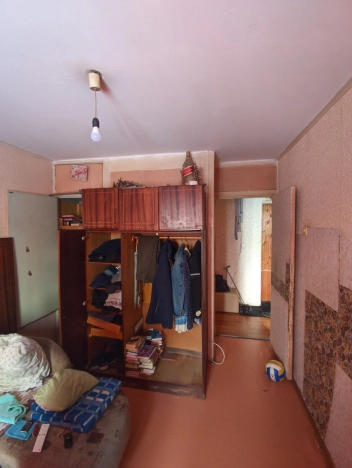 Купить трехкомнатную квартиру на улице Новосибирская в Новосибирске. Вариант № 28884, 9, площадь -  квм, цена 4700000 рублей