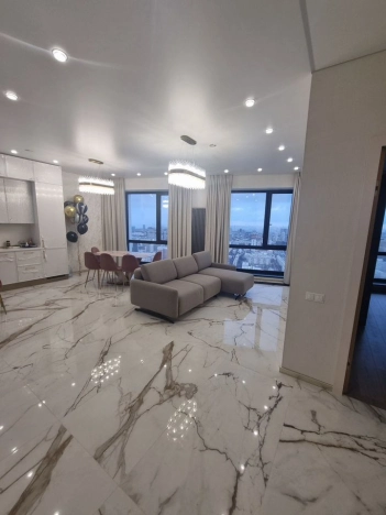 Купить многокомнатную квартиру в районе Филёвский Парк в Москве. Вариант № 59926, 5, площадь -  квм, цена 59988888 рублей