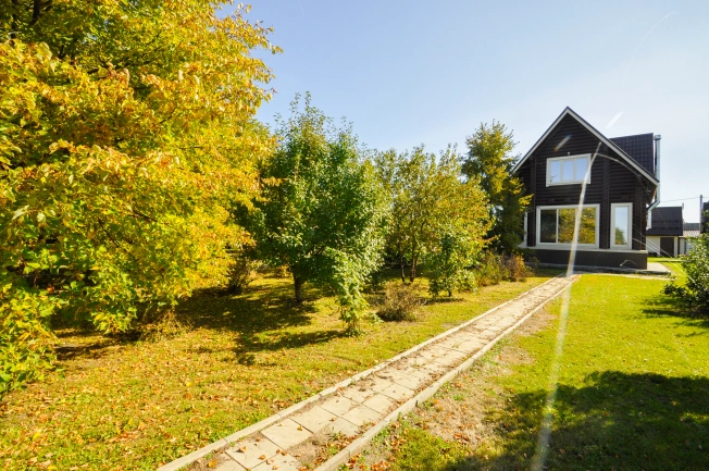 Купить дом в Тюменской области. Вариант № 13723, 42, площадь -  квм, цена 19500000 рублей