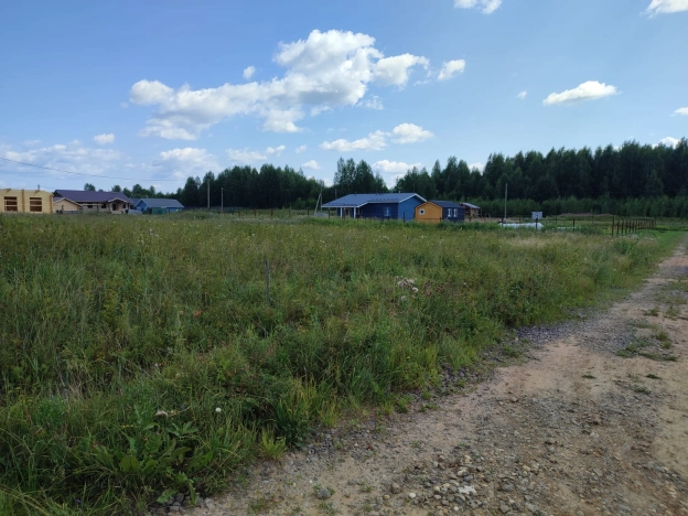 Купить земельный участок в Вологодской области. Вариант № 21303, 1, площадь -  квм, цена 1000000 рублей