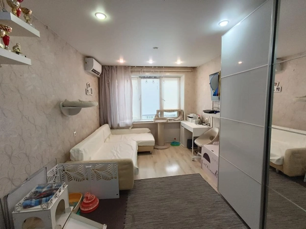 Купить трехкомнатную квартиру на улице Ленинский проспект в Москве. Вариант № 9454369, 6, площадь -  квм, цена 8000000 рублей