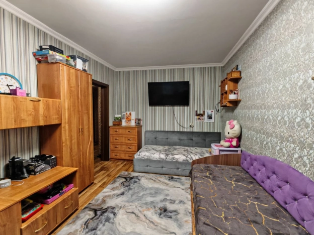 Купить квартиру в Белгороде. Вариант № 10083451, 8, площадь -  квм, цена 5950000 рублей