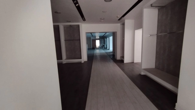 Снять коммерческую недвижимость в Омске. Вариант № 9932811, 14, площадь -  квм, цена 399600 рублей