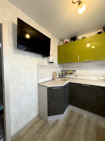 Купить квартиру на улице Андропова в Петрозаводске. Вариант № 8436544, 11, площадь -  квм, цена 3400000 рублей