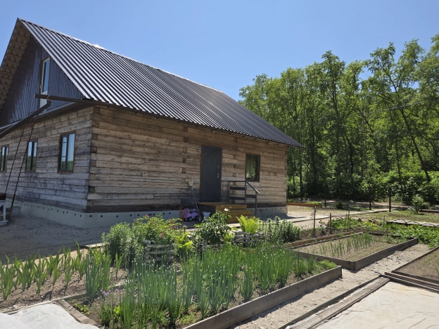 Купить дом на улице Лесная в Амурской области. Вариант № 27071, 8, площадь -  квм, цена 7700000 рублей