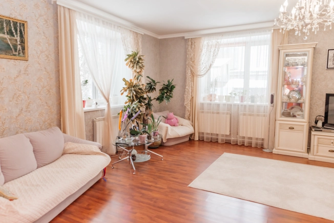 Купить дом на улице Революции в Искитиме. Вариант № 44743, 12, площадь -  квм, цена 17200000 рублей