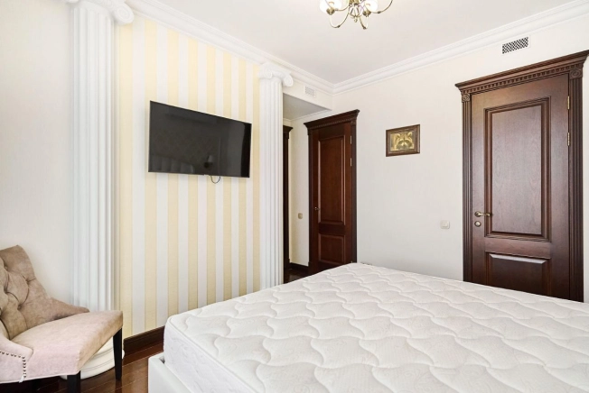 Купить квартиру в Москве. Вариант № 6166749, 25, площадь - квм, цена 167000000 рублей