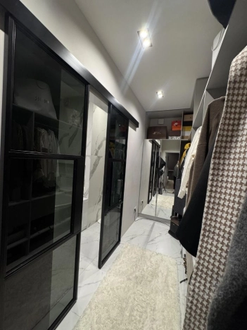 Купить квартиру в Москве. Вариант № 9907343, 21, площадь -  квм, цена 52000000 рублей