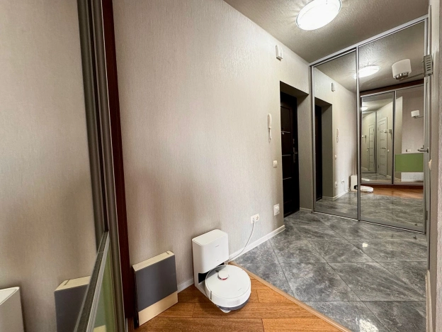 Купить Студию в ЦАО в Новосибирске. Вариант № 8525834, 6, площадь -  квм, цена 8500000 рублей