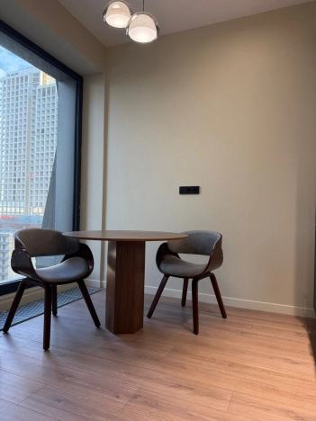 Купить квартиру в Москве. Вариант № 10421041, 10, площадь -  квм, цена 35500000 рублей