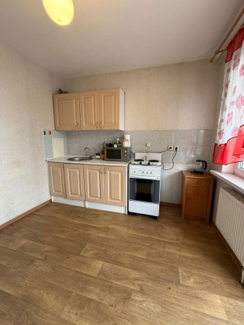 Купить однокомнатную квартиру в Краснодаре. Вариант № 9877544, 5, площадь -  квм, цена 4250000 рублей