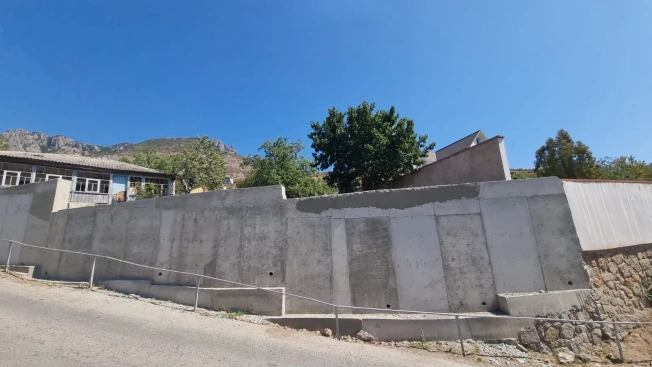 Купить земельный участок в Республике Крым. Вариант № 3776868, 17, площадь -  квм, цена 6200000 рублей