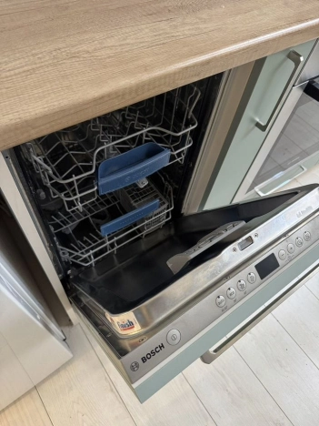 Купить двухкомнатную квартиру на улице Виктора Гакуна в Калининграде. Вариант № 2357349, 15, площадь -  квм, цена 9000000 рублей