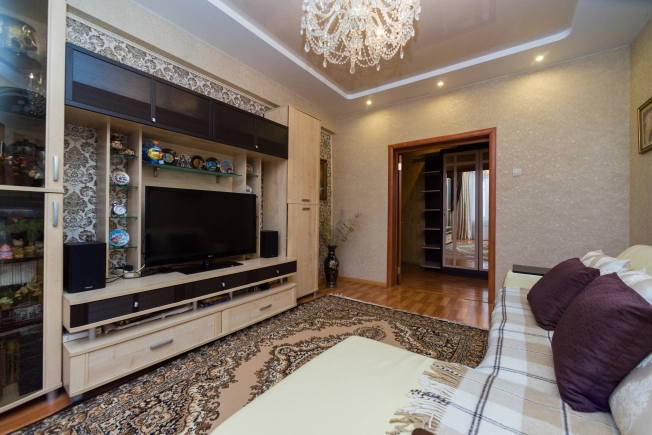 Купить двухкомнатную квартиру на улице Фридриха Энгельса в Рязани. Вариант № 8222907, 1, площадь -  квм, цена 3500000 рублей