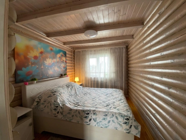 Купить дом на улице Революции в Искитиме. Вариант № 14282, 18, площадь -  квм, цена 10700000 рублей