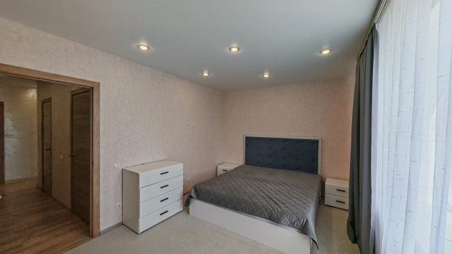 Купить трехкомнатную квартиру в Воронеже. Вариант № 5922181, 27, площадь -  квм, цена 7800000 рублей