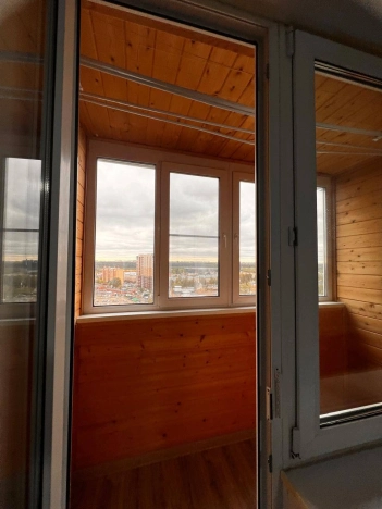 Купить трехкомнатную квартиру у метро Коммунарка в Москве. Вариант № 9964807, 6, площадь -  квм, цена 18800000 рублей