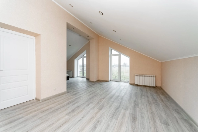 Купить дом в Санкт-Петербурге. Вариант № 15012, 34, площадь -  квм, цена 17200000 рублей