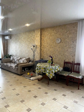 Купить квартиру со свободной планировкой на вторичке в Новосибирской области. Вариант № 5921625, 2, площадь -  квм, цена 5700000 рублей