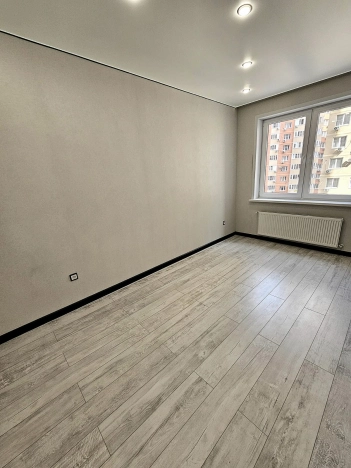 Купить квартиру на улице Домбайская в Краснодаре. Вариант № 16461, 5, площадь -  квм, цена 8750000 рублей