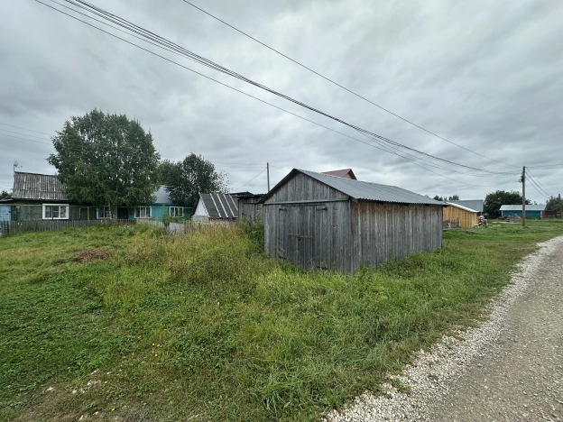 Купить трехкомнатную квартиру в Республике Коми. Вариант № 53770, 20, площадь -  квм, цена 650000 рублей