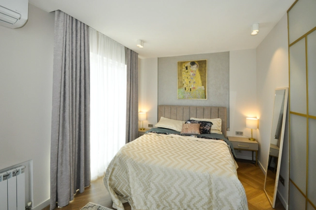 Купить трехкомнатную квартиру в Новосибирске. Вариант № 4137708, 10, площадь -  квм, цена 15500000 рублей