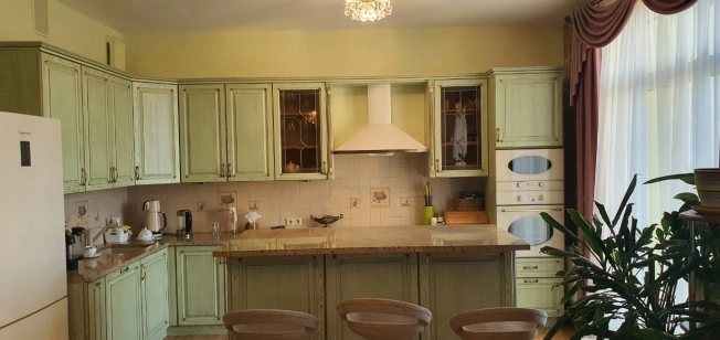 Купить квартиру в Москве. Вариант № 8694853, 3, площадь - квм, цена 36900000 рублей